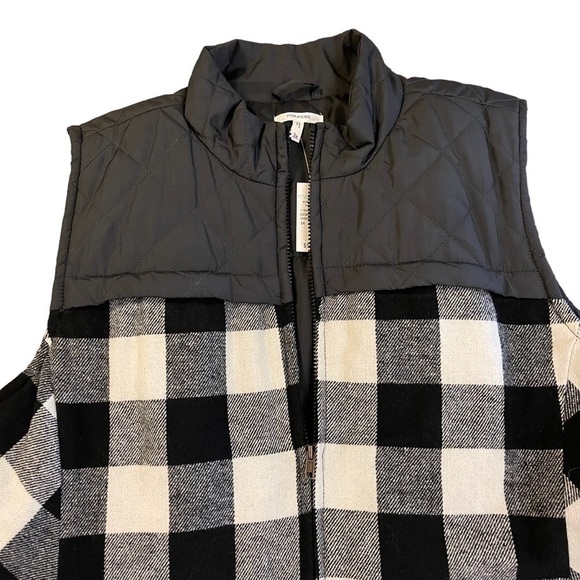 NWT MAURICES Black & White Buffalo Plaid Zip Up Vest Jacket 3X - Picture 3 of 6